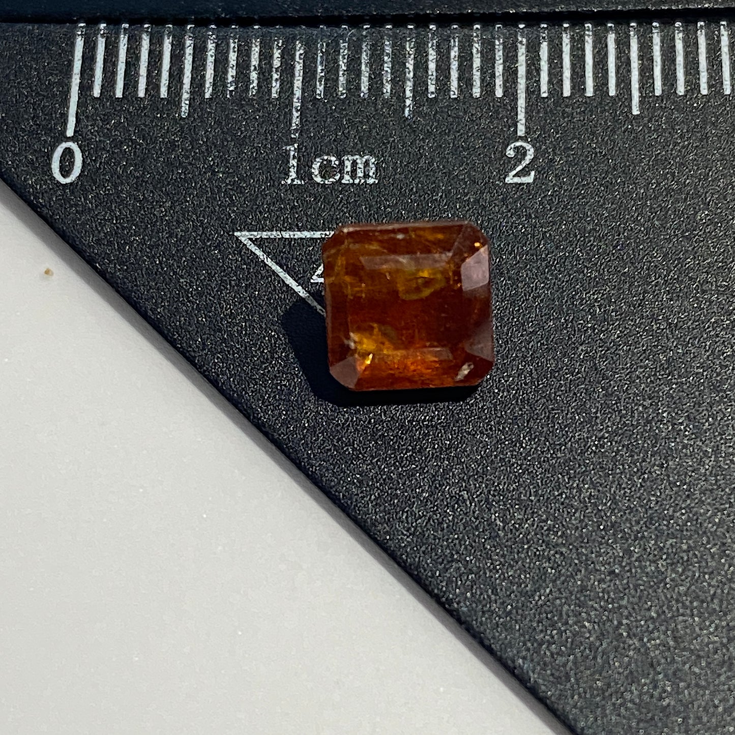 KYANITE RARE ORANGE GEMSTONE - MUSTANG DISTRICT, NEPAL  2.40Ct MFG5390