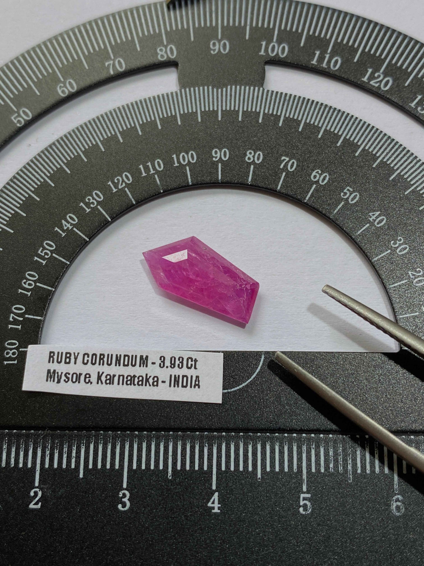 RUBY CORUNDUM NATURAL GEMSTONE : KARNATAKA, INDIA. 3.93Ct. MFG4968