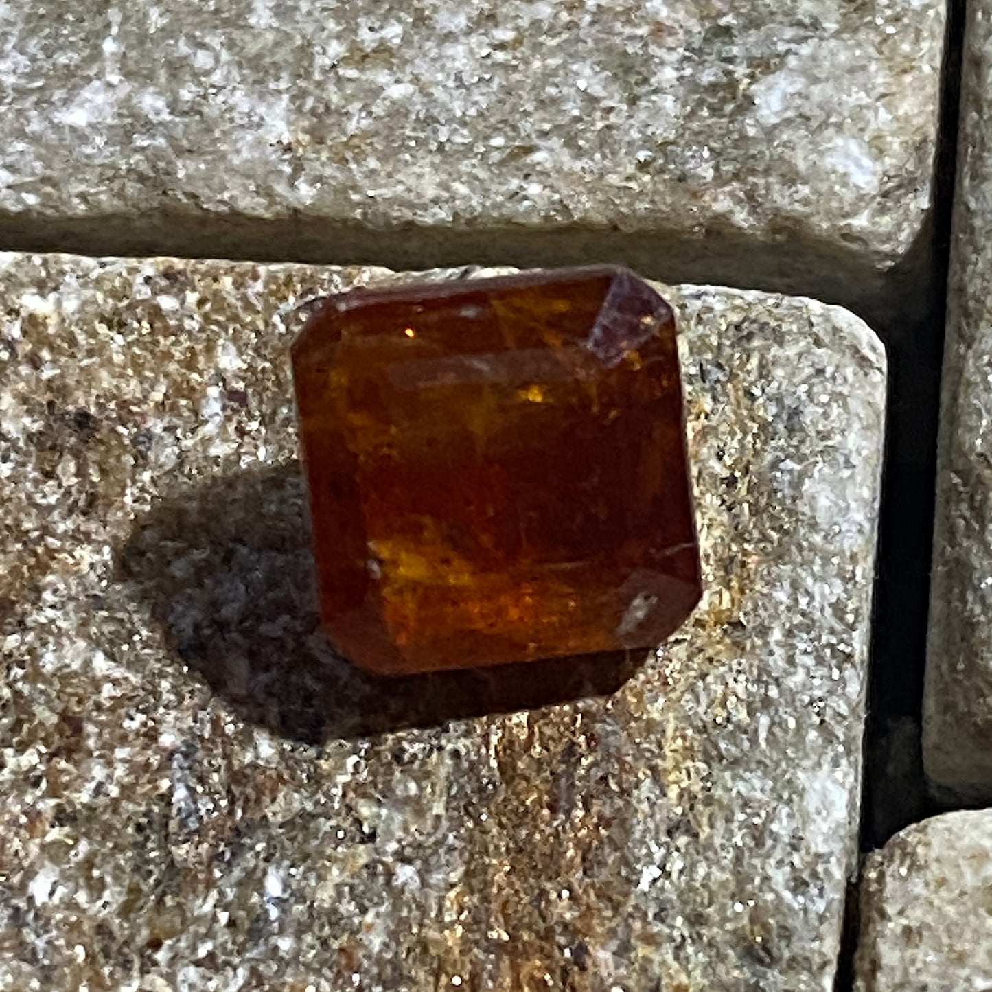 KYANITE RARE ORANGE GEMSTONE - MUSTANG DISTRICT, NEPAL  2.40Ct MFG5390