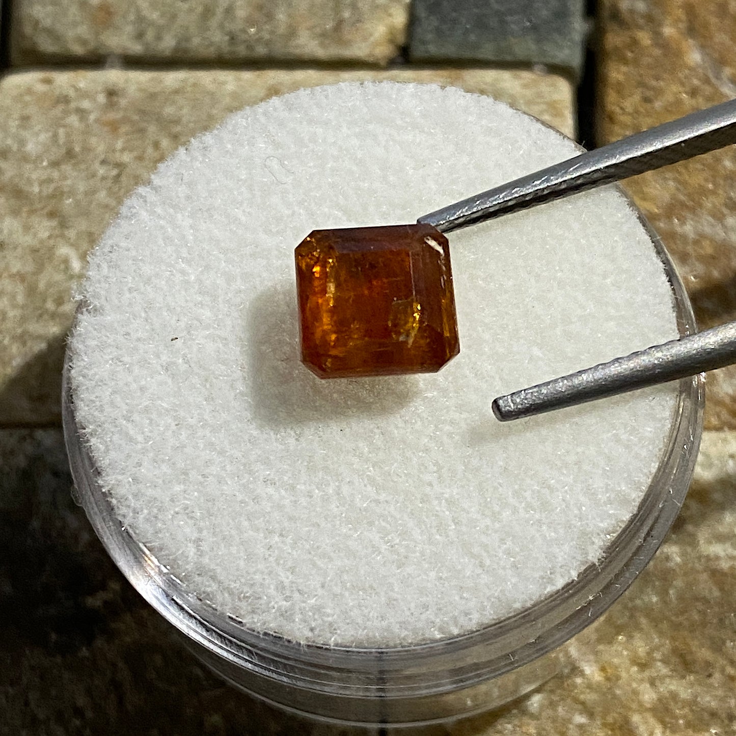 KYANITE RARE ORANGE GEMSTONE - MUSTANG DISTRICT, NEPAL  2.40Ct MFG5390