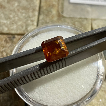 KYANITE RARE ORANGE GEMSTONE - MUSTANG DISTRICT, NEPAL  2.40Ct MFG5390