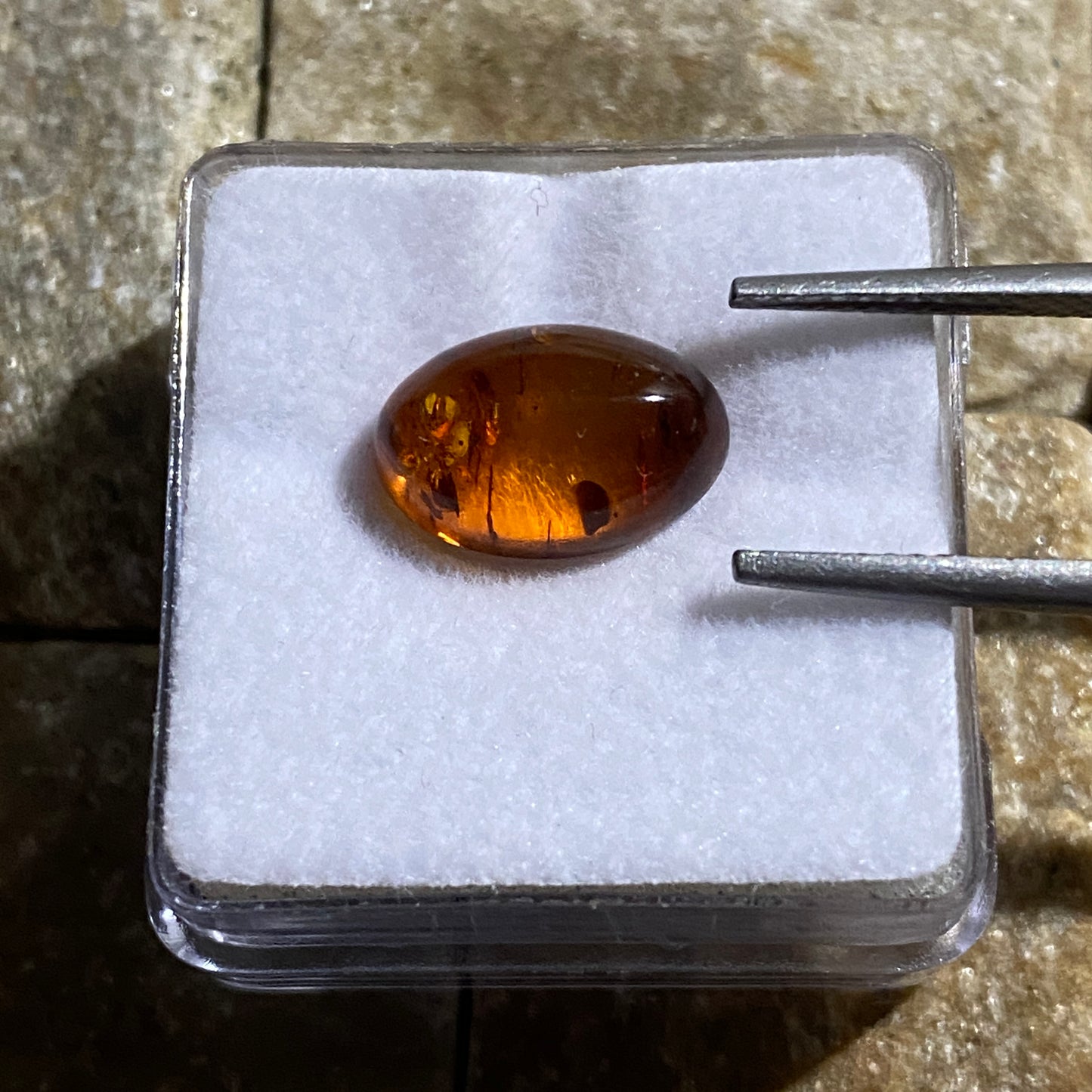 NATURAL AMBER GEMSTONE - BALTIC COAST, LATVIA. 1.45Ct  MFG5402