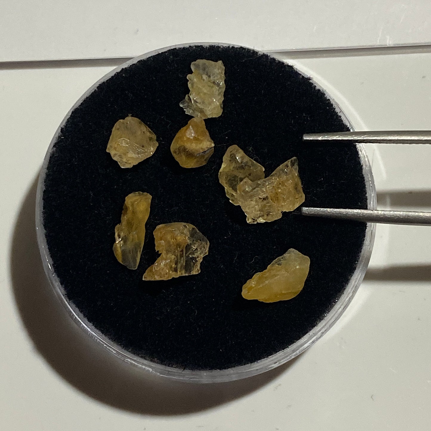 DANBURITE ROUGH GEMSTONES - MOGOK, MANDALAY, BURMA. 7.70Ct MFG5314