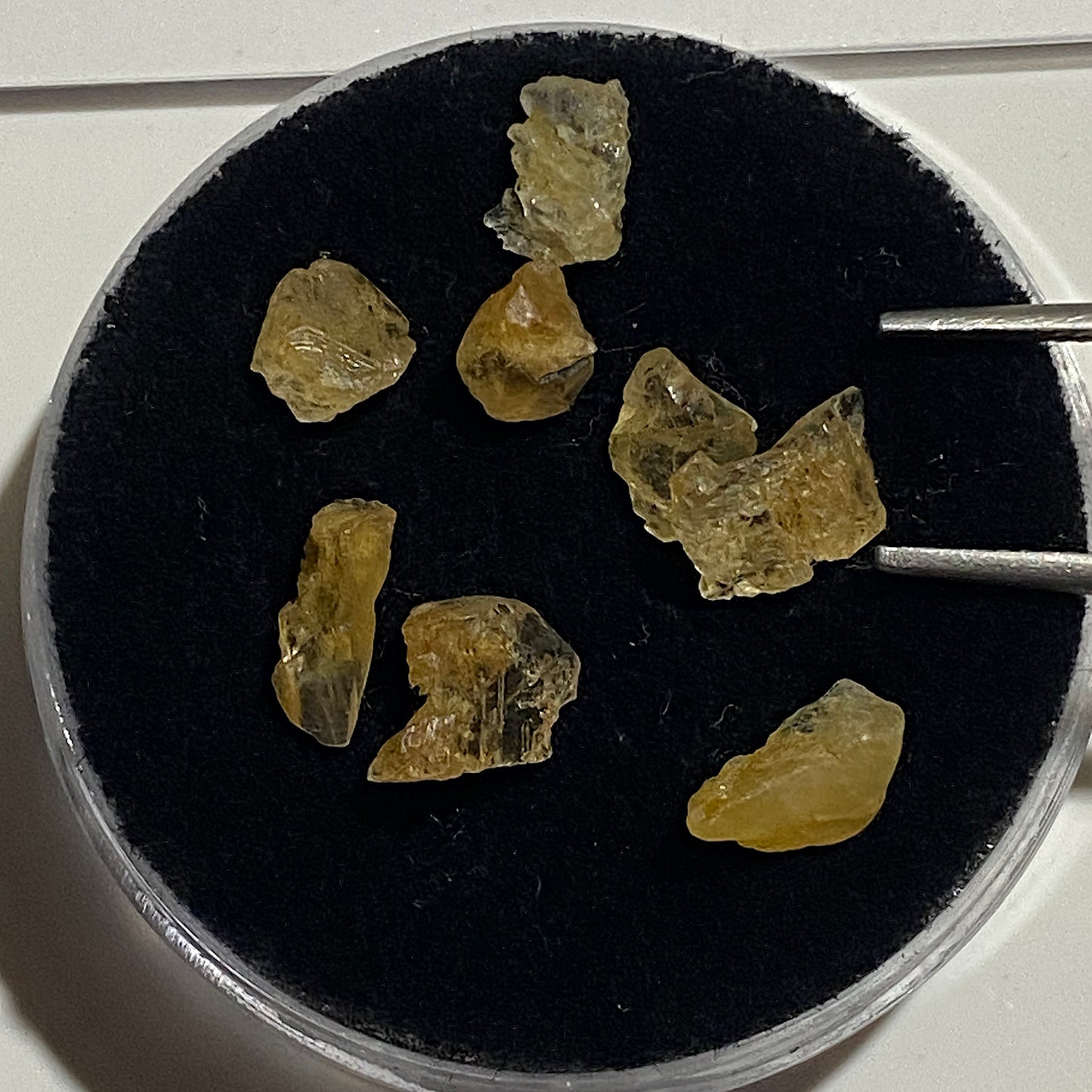 DANBURITE ROUGH GEMSTONES - MOGOK, MANDALAY, BURMA. 7.70Ct MFG5314