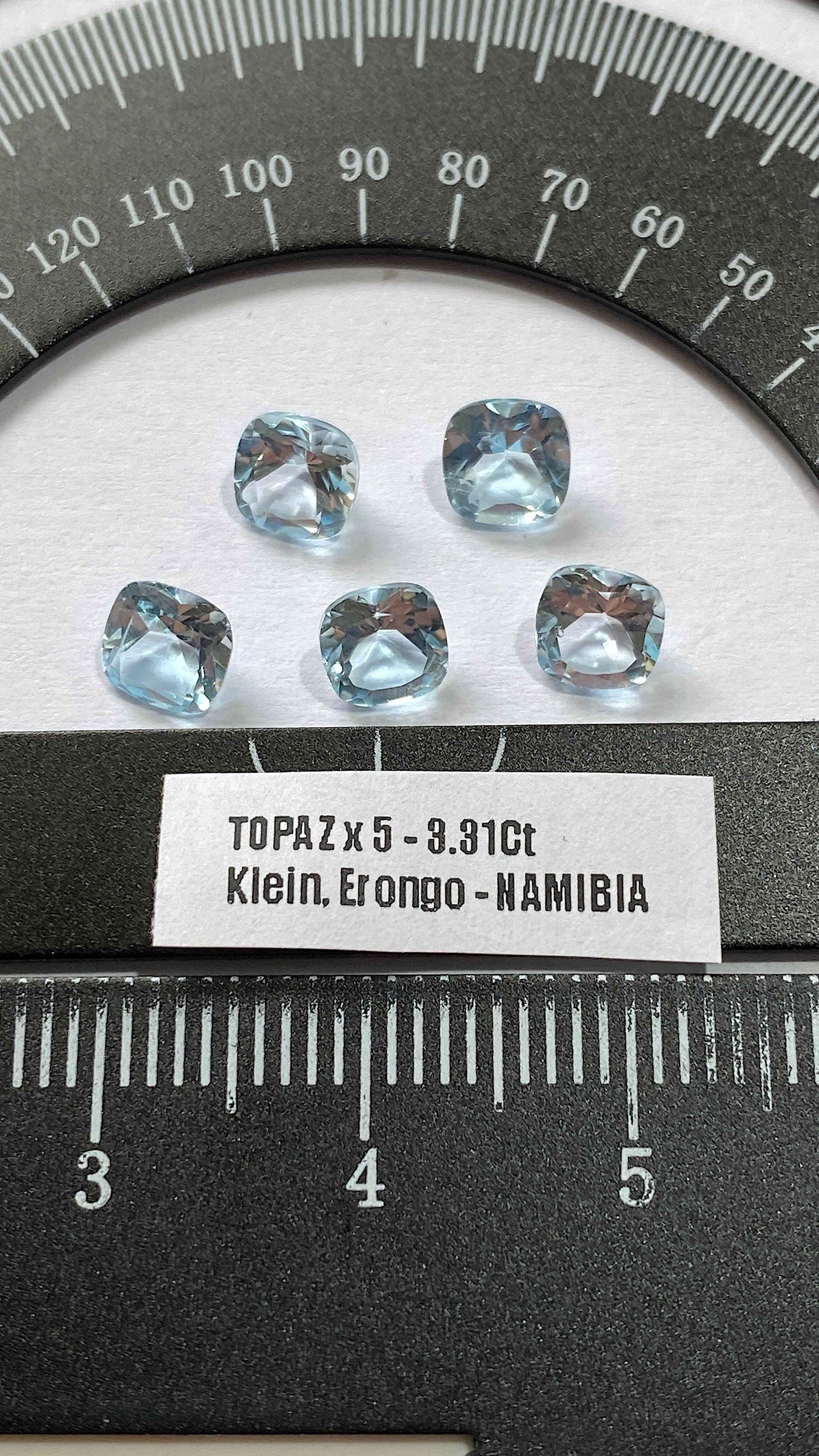 TOPAZ NATURAL GEMSTONES x 5 : KAGHAN VALLEY, PAKISTAN. 3.31Ct. MFG4974