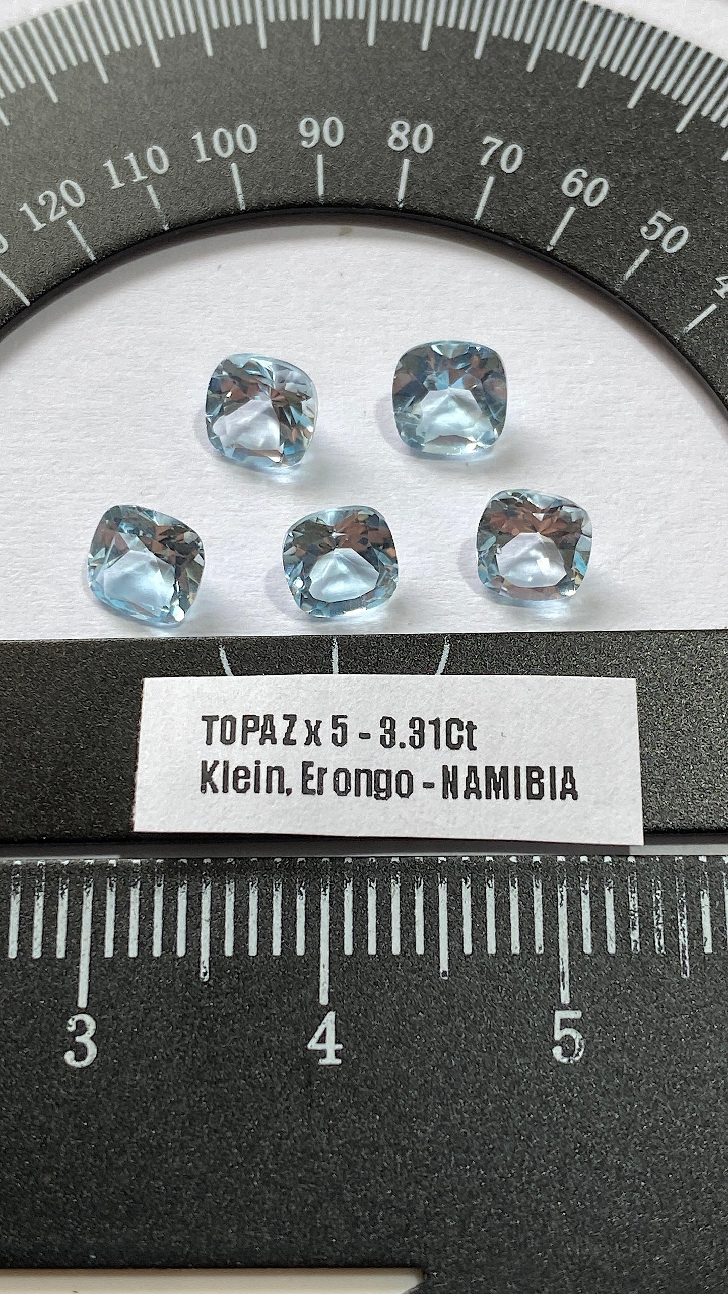 TOPAZ NATURAL GEMSTONES x 5 : KAGHAN VALLEY, PAKISTAN. 3.31Ct. MFG4974