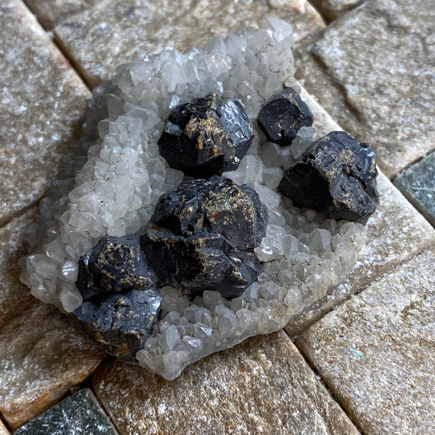 SPHALERITE ON QUARTZ, SMALLCLEUGH MINE, CUMBRIA 24g MF1849