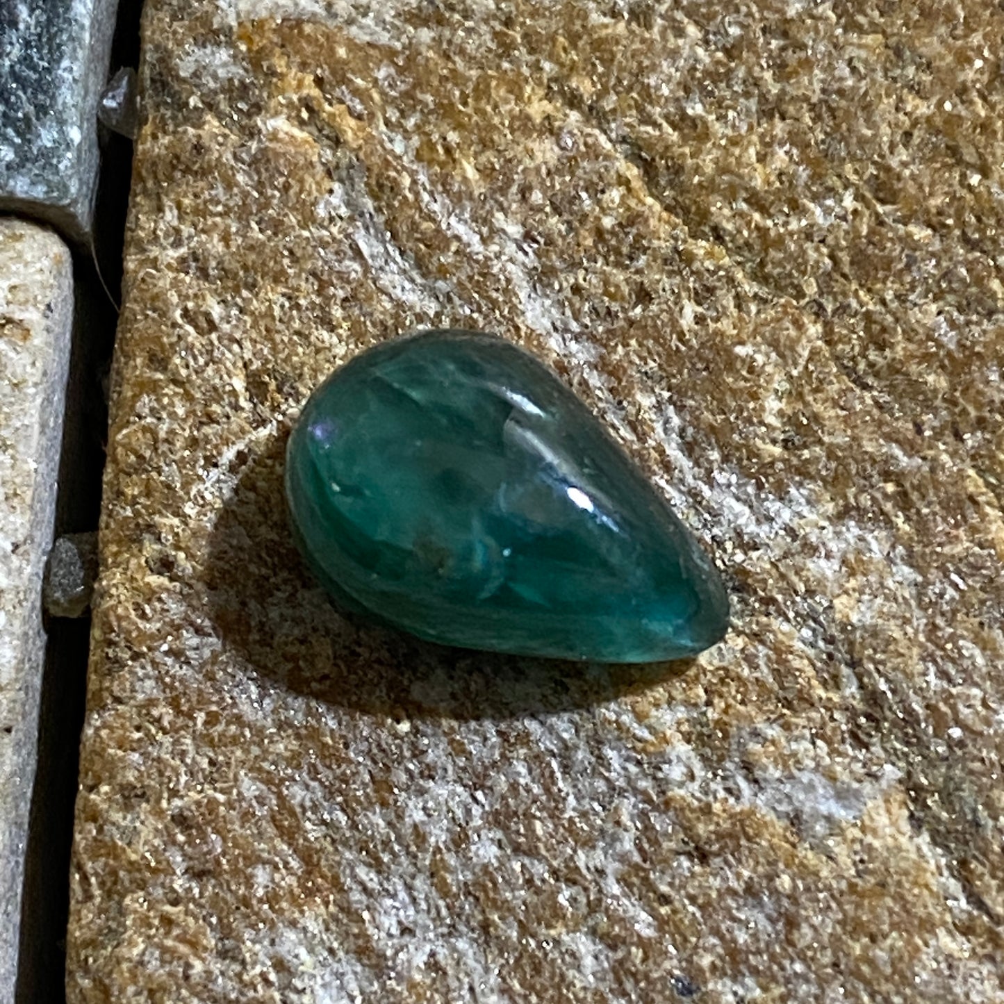 APATITE NATURAL MINED GEMSTONE - KWEKWE, ZIMBABWE, AFRICA  3.20Ct MFG5106