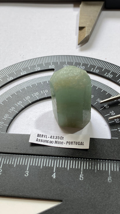 AQUAMARINE BERYL ROUGH NATURAL CRYSTAL : ASSUNCAO MINE, VISEU, PORTUGAL 43.35Ct MFG4977