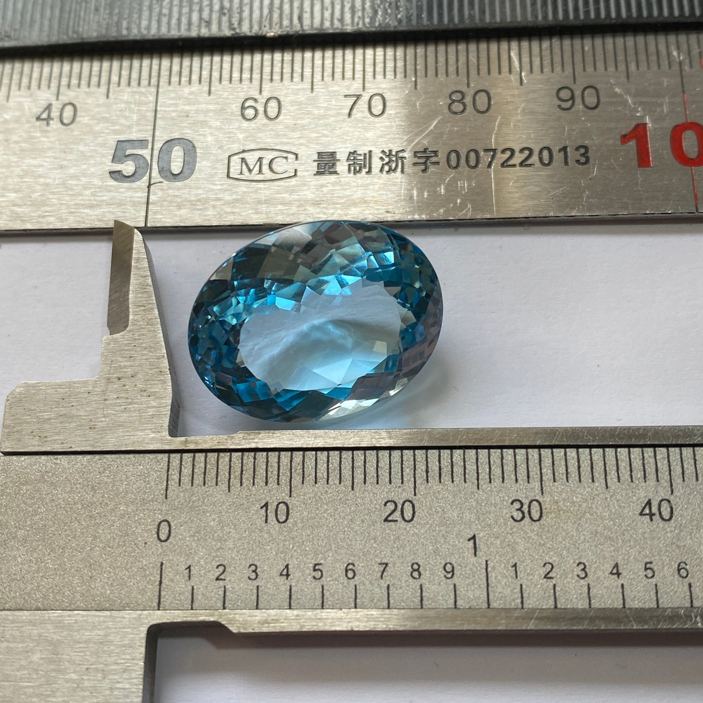 TOPAZ NATURAL MINED GEMSTONE : XANDA MINE, VIRGEM DA LAPA, BRAZIL  32.60Ct. MFG4978