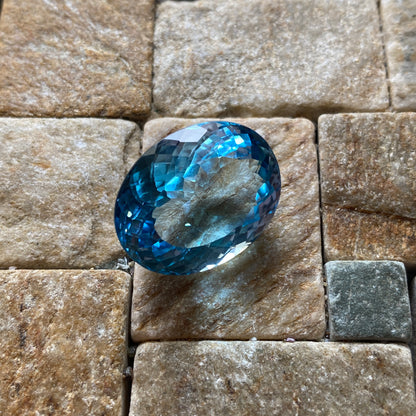 TOPAZ NATURAL MINED GEMSTONE : XANDA MINE, VIRGEM DA LAPA, BRAZIL  32.60Ct. MFG4978