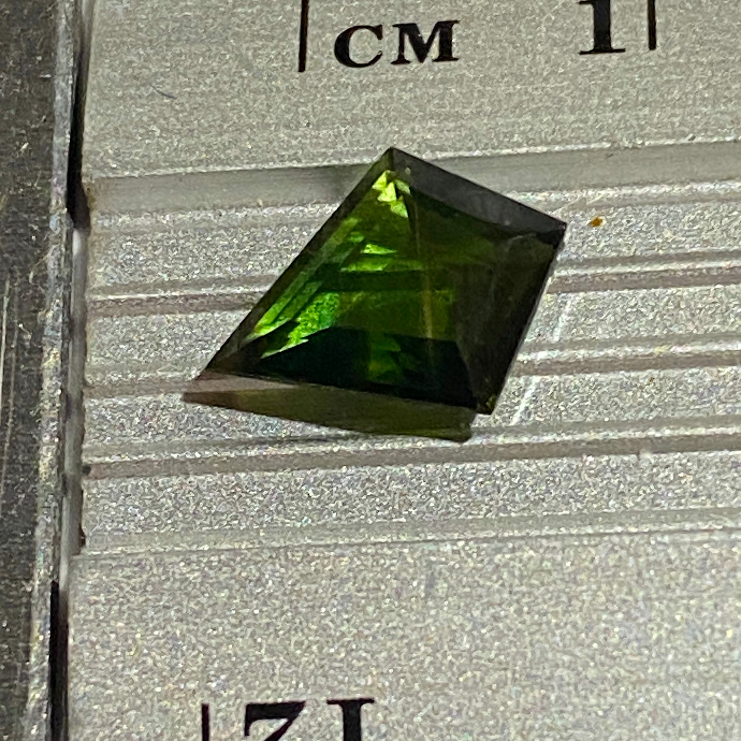 SAPPHIRE CORUNDUM NATURAL GEMSTONE - KARUR, ODESHA, INDIA 1.83Ct MFG5417