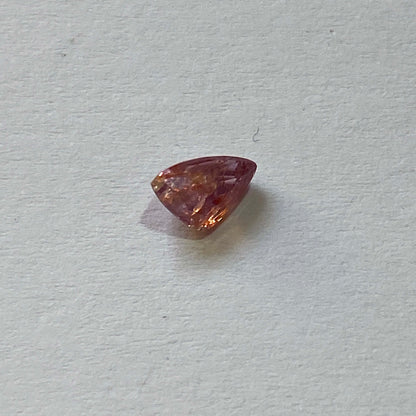 SPINEL NATURAL GEMSTONE : LUC YEN DISTRICT, YEN BAC PROVINCE, VIETNAM  0.53Ct. MFG4981