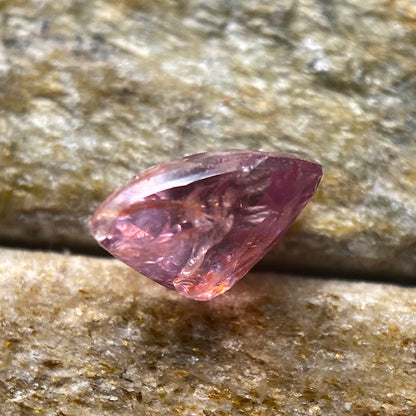 SPINEL NATURAL GEMSTONE : LUC YEN DISTRICT, YEN BAC PROVINCE, VIETNAM  0.53Ct. MFG4981
