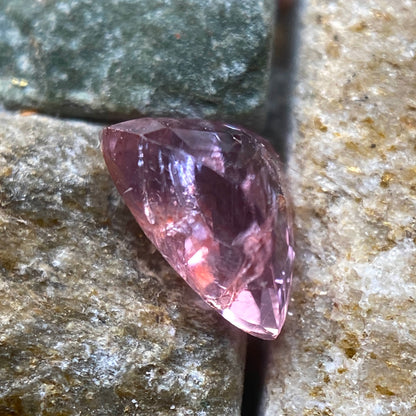 SPINEL NATURAL GEMSTONE : LUC YEN DISTRICT, YEN BAC PROVINCE, VIETNAM  0.53Ct. MFG4981