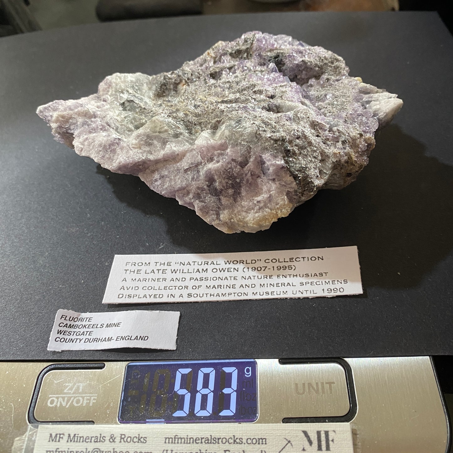 FLUORITE ETC ÉCHANTILLON INTÉRESSANT DE WESTGATE, CO DURHAM, ANGLETERRE 582g MF6442