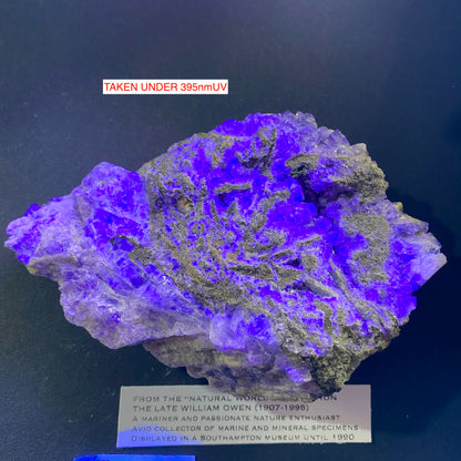 FLUORITE ETC ÉCHANTILLON INTÉRESSANT DE WESTGATE, CO DURHAM, ANGLETERRE 582g MF6442