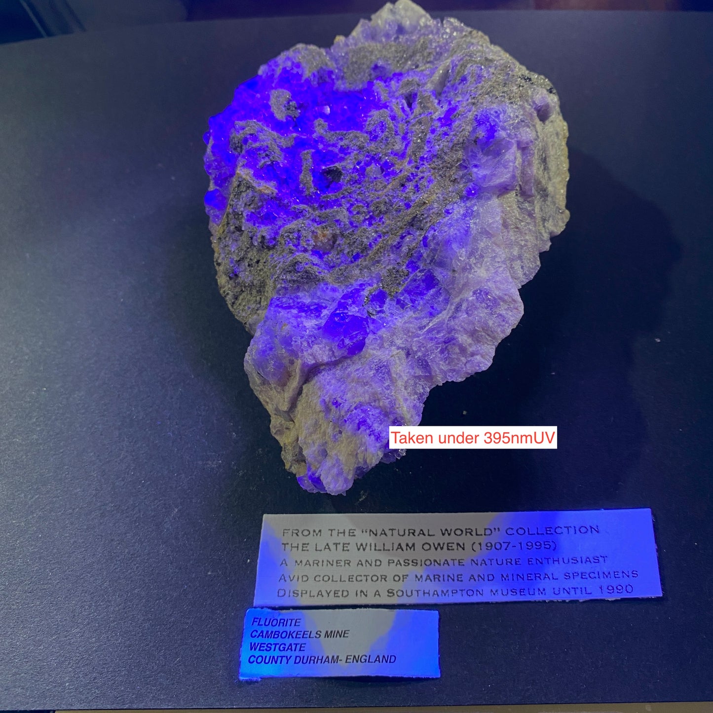 FLUORITE ETC ÉCHANTILLON INTÉRESSANT DE WESTGATE, CO DURHAM, ANGLETERRE 582g MF6442