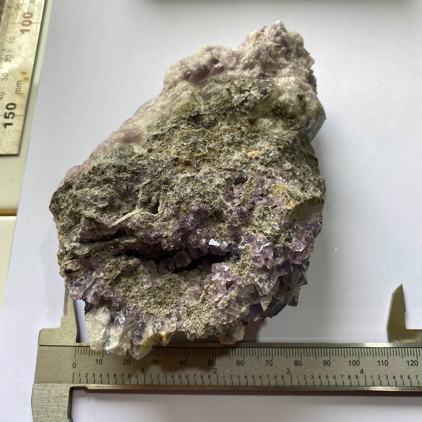 FLUORITE ETC ÉCHANTILLON INTÉRESSANT DE WESTGATE, CO DURHAM, ANGLETERRE 582g MF6442