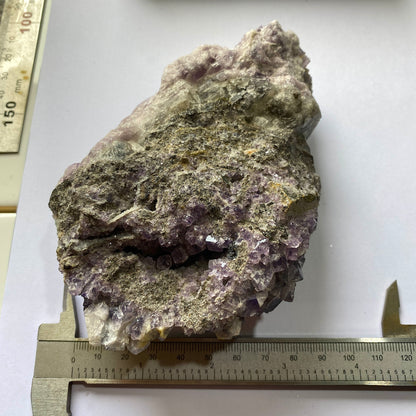 FLUORITE ETC ÉCHANTILLON INTÉRESSANT DE WESTGATE, CO DURHAM, ANGLETERRE 582g MF6442