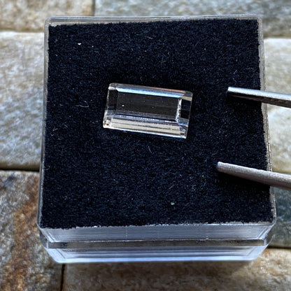 DANBURITE RARE NATURAL GEMSTONE - CHARCOS, SAN LUIS POSOSI, MEXICO 2.20Ct MFG778