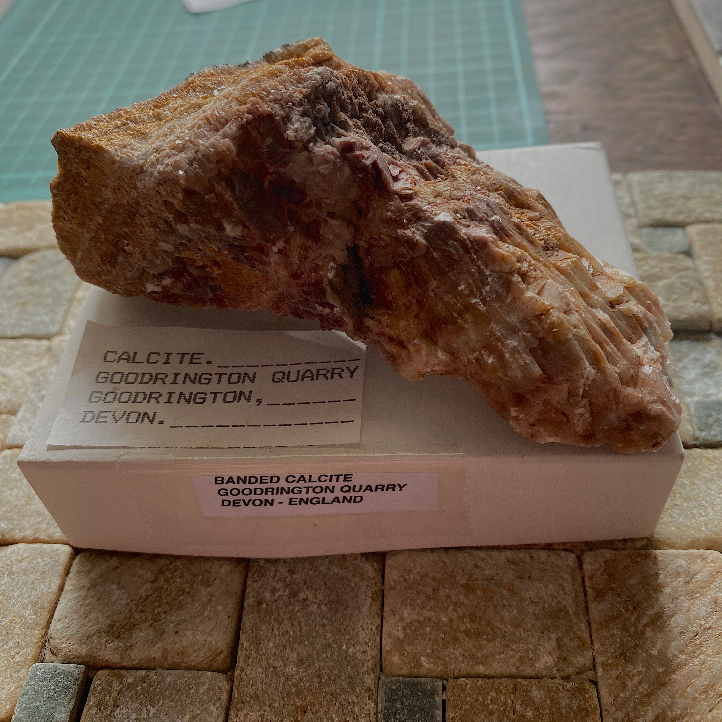 Banded Calcite Rocks BANDED CALCITE - GOODRINGTON, DEVON, ENGLAND 225g MF6447 – MF Minerals ...