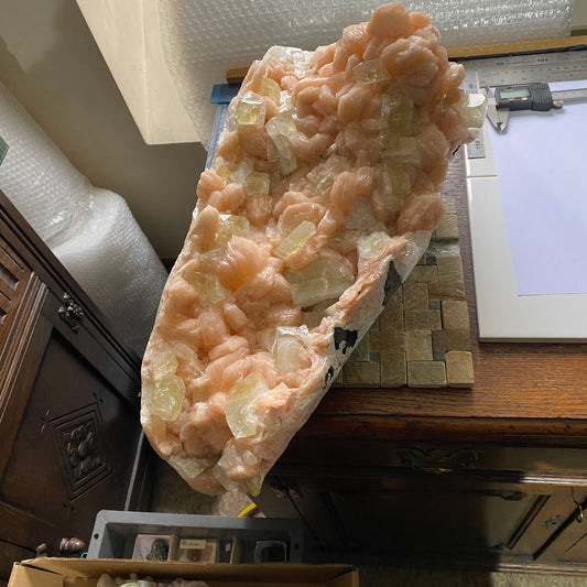 APOPHYLLITE WITH STILBITE - JALGAON, NASHIK, INDIA - MASSIVE   13kg+MF4146