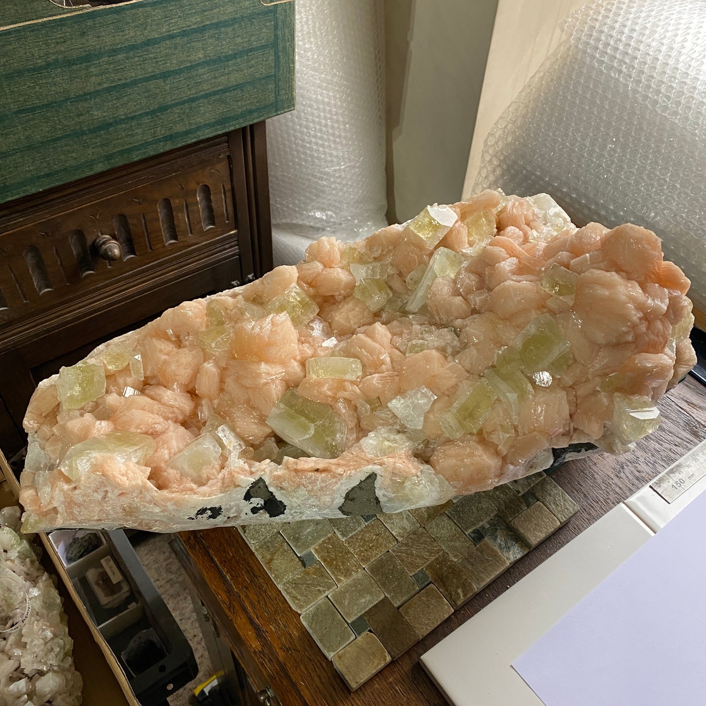 APOPHYLLITE WITH STILBITE - JALGAON, NASHIK, INDIA - MASSIVE   13kg+MF4146