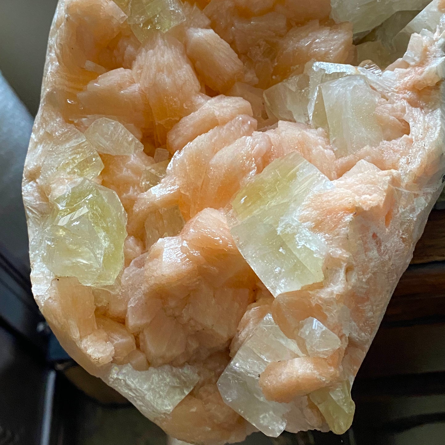 APOPHYLLITE WITH STILBITE - JALGAON, NASHIK, INDIA - MASSIVE   13kg+MF4146