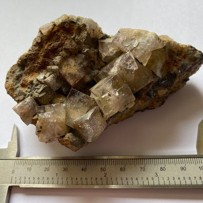 FLUORITE AVEC GALÈNE DE LA MINE ROGERLEY, CO DURHAM, ANGLETERRE. 435g MF6440