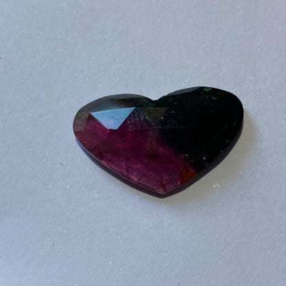 TOURMALINE NATURAL BI-COLOUR GEMSTONE - PAPROK, AFGHANISTAN LARGE 11.22Ct MFG5411