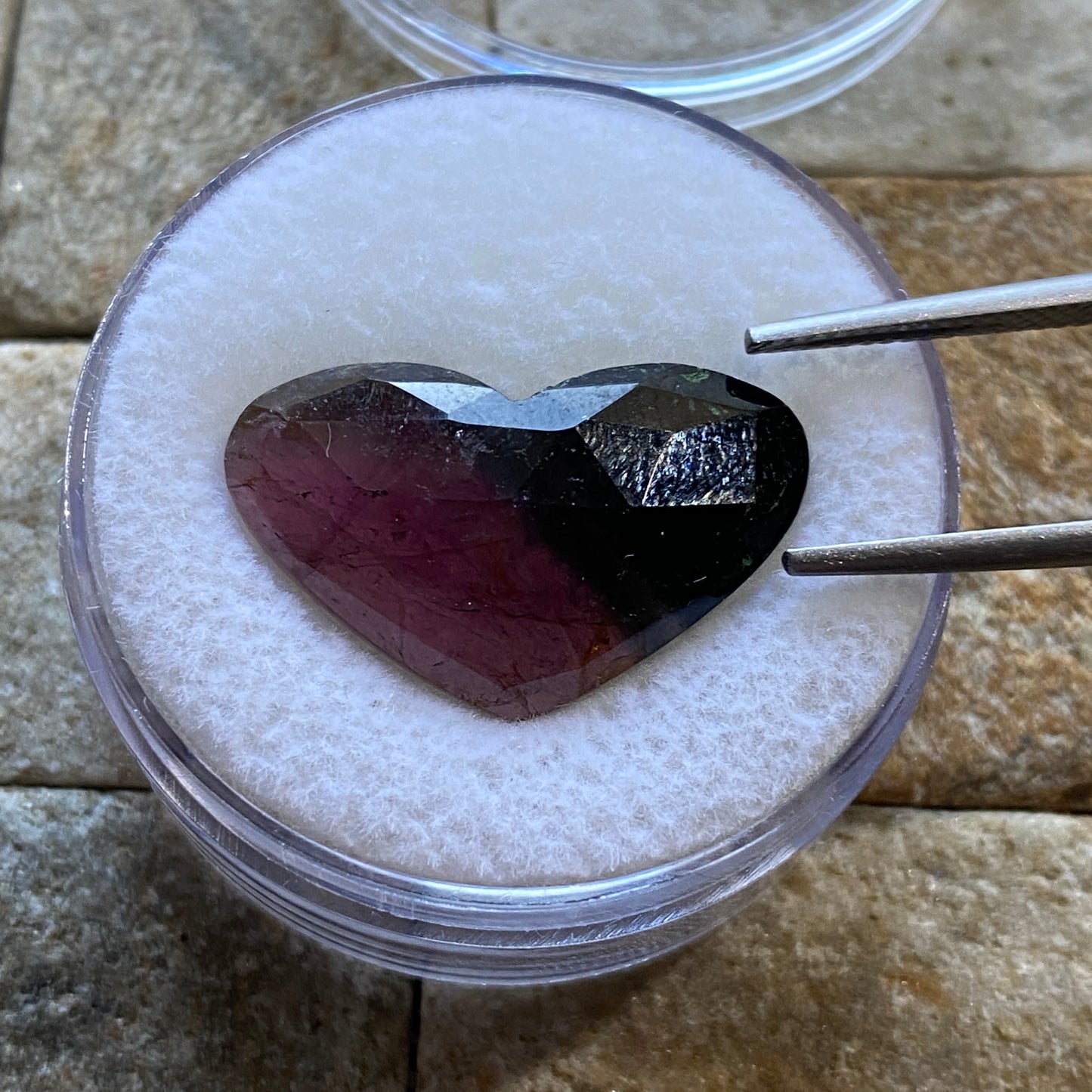 TOURMALINE NATURAL BI-COLOUR GEMSTONE - PAPROK, AFGHANISTAN LARGE 11.22Ct MFG5411