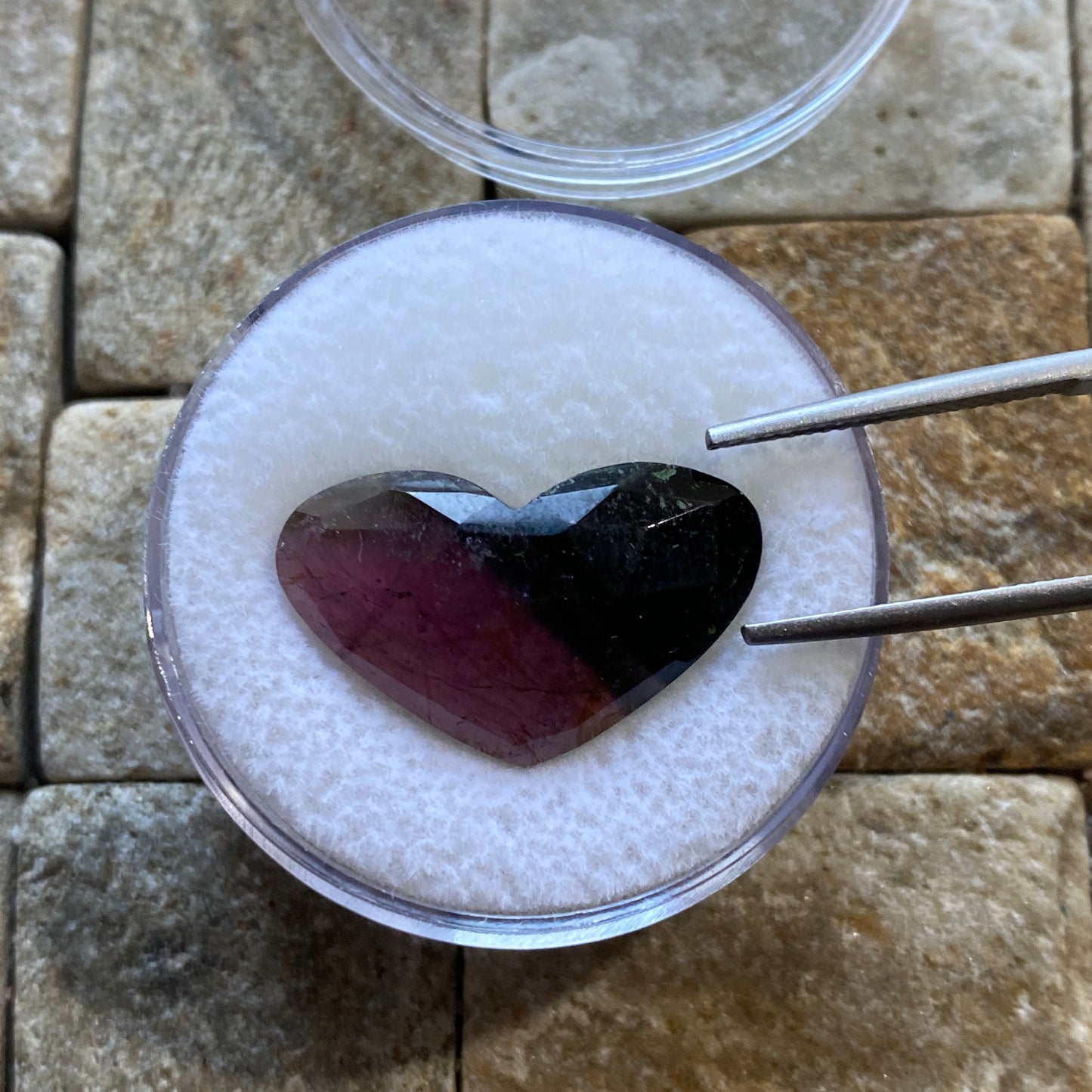 TOURMALINE NATURAL BI-COLOUR GEMSTONE - PAPROK, AFGHANISTAN LARGE 11.22Ct MFG5411