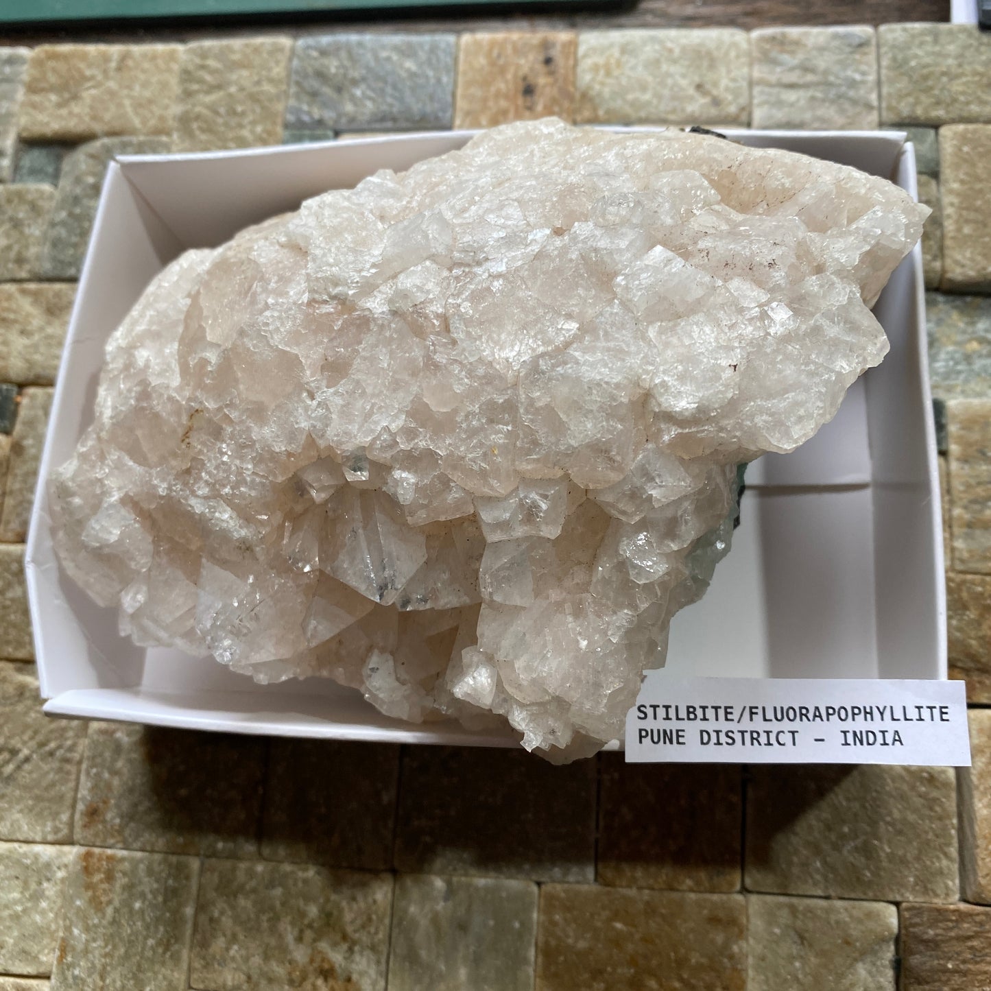 STILBITE WITH FLUORAPOPHYLLITE : PUNE, MAHARASHTRA, INDIA 624g. MF5069