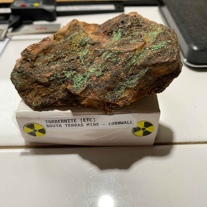 TORBERNITE : SOUTH TERRAS MINE, ST STEPHEN-IN-BRANNELS, CORNWALL. 157g MF5070