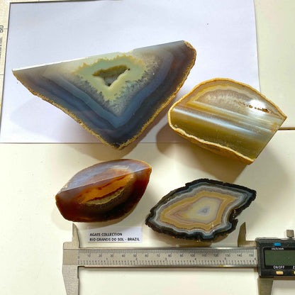 AGATE : FOUR BEAUTIFUL SPECIMENS FROM RIO GRANDE DO SUL, BRAZIL 1.258kg MF5071
