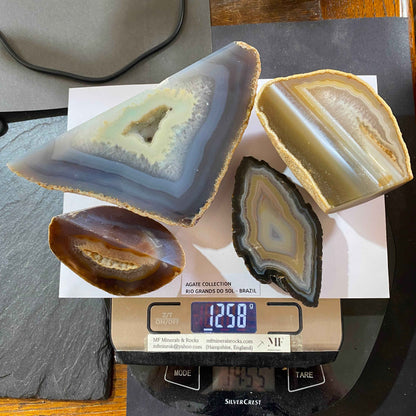 AGATE : FOUR BEAUTIFUL SPECIMENS FROM RIO GRANDE DO SUL, BRAZIL 1.258kg MF5071