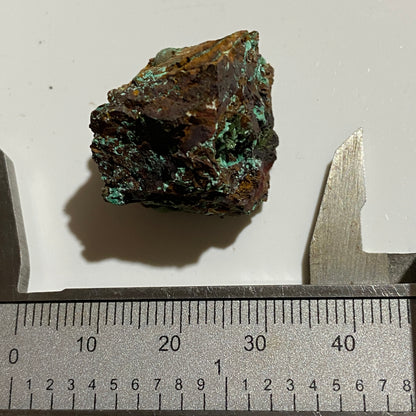 AGARDITE/ZINCOLIVENITE : HILARION MINE, LAVRION, GREECE. 12g. MF5075