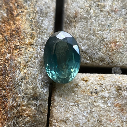 APATITE EXQUISITE NATURAL GEMSTONE - MIDELT, DRAA-TAFILALET, MOROCCO 0.70Ct MFG5240