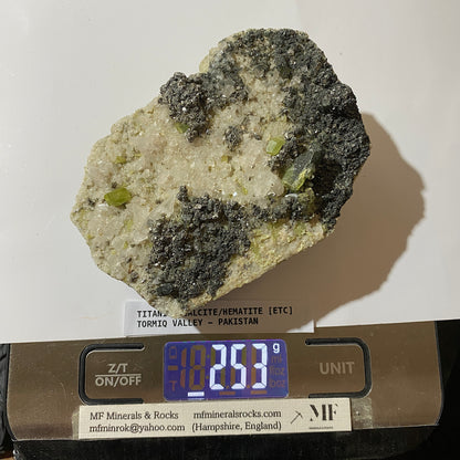 TITANITE [SPHENE] WITH CALCITE ETC : TORMIQ VALLEY, PAKISTAN  253g MF5079