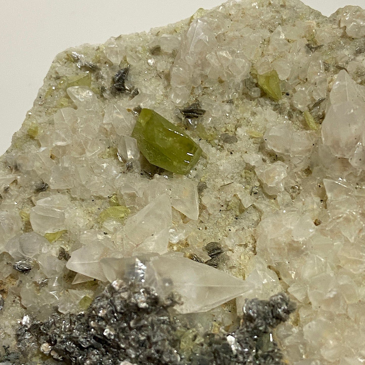 TITANITE [SPHENE] WITH CALCITE ETC : TORMIQ VALLEY, PAKISTAN  253g MF5079