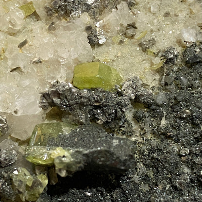TITANITE [SPHENE] WITH CALCITE ETC : TORMIQ VALLEY, PAKISTAN  253g MF5079