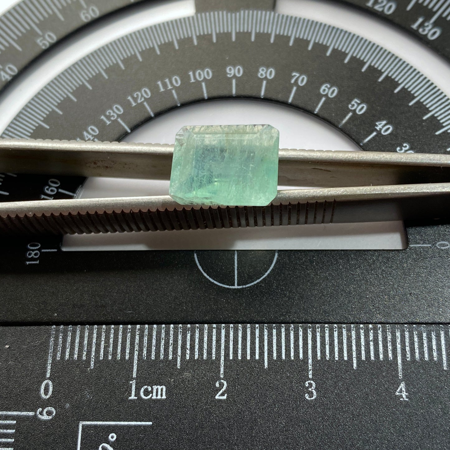 FLUORITE NATURAL GEMSTONE - KARABIB, ERONGO, NAMIBIA 5.74Ct MFG5397