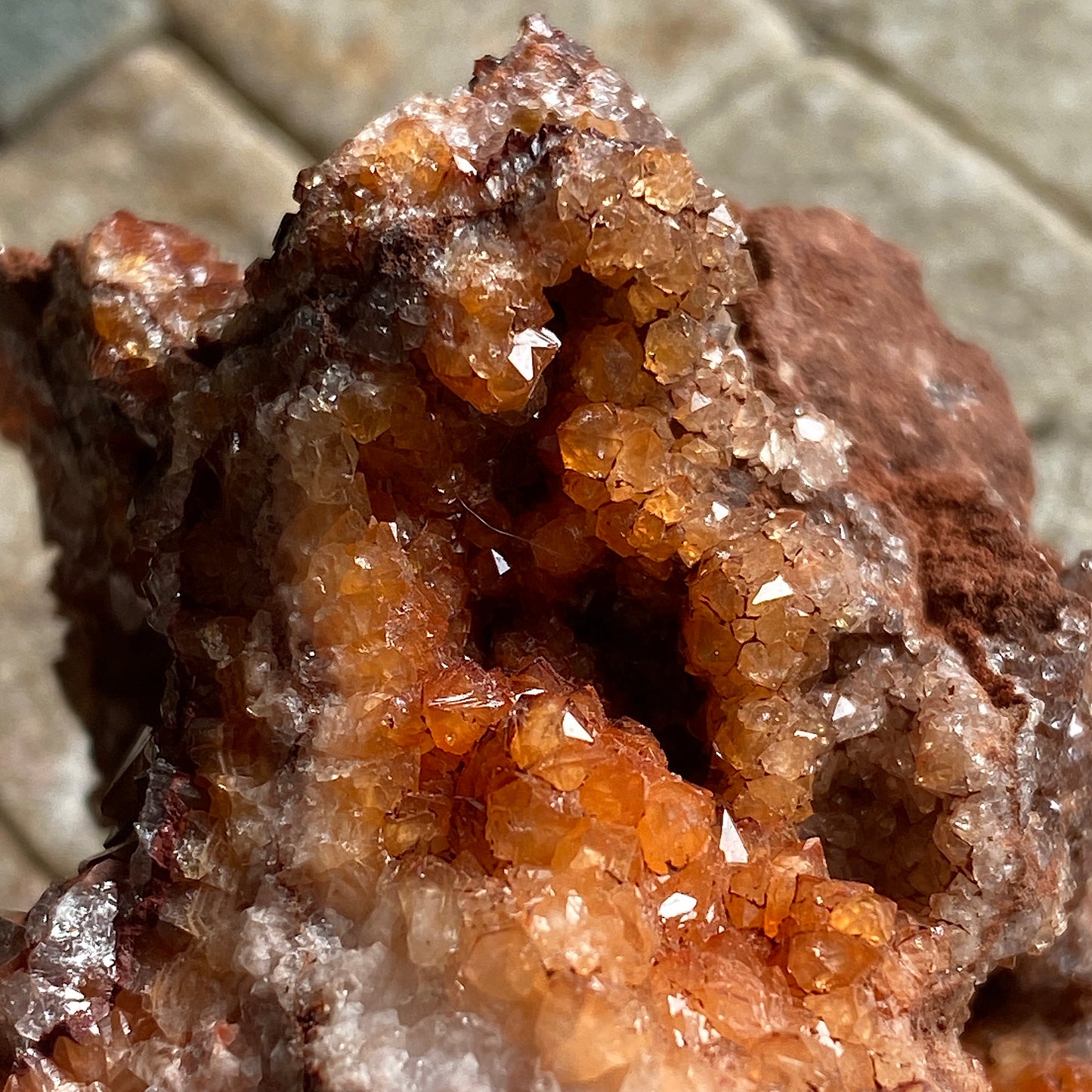 QUARTZ/HEMATITE " BRISTOL DIAMOND", COMPTON MARTIN OCHRE MINE, SOMERSET 876g MF1908