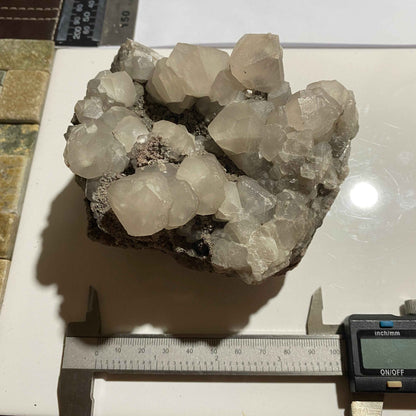 CALCITE HIGHLY FLUORESCENT : BIGRIGG MINE, EGREMONT, CUMBRIA LARGE 802g. MF5081