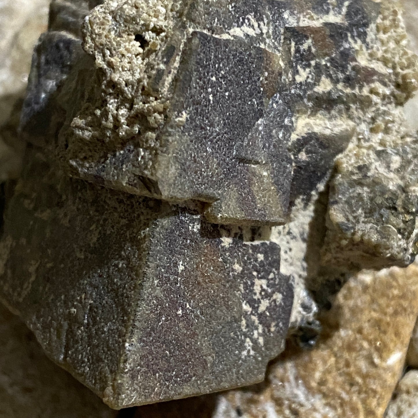 SIDERITE WITH TENNANTITE ETC - JUCANI MINE, HUANCAVALICA, PERU  109g MF4156