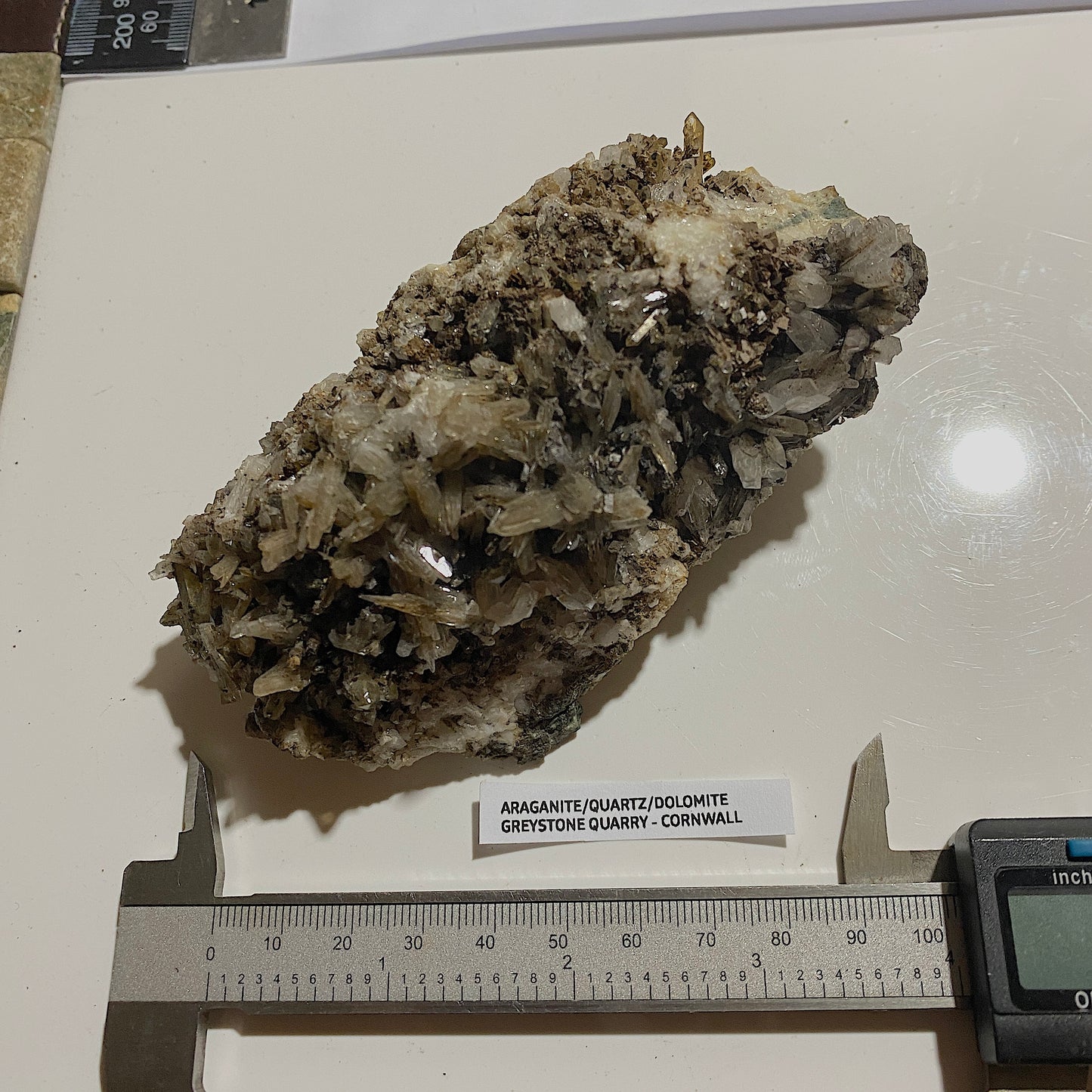 ARAGONITE/QUARTZ/DOLOMITE : GREYSTONE QUARRY, LEZANT, CORNWALL. 415g. MF5082