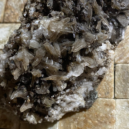 ARAGONITE/QUARTZ/DOLOMITE : GREYSTONE QUARRY, LEZANT, CORNWALL. 415g. MF5082
