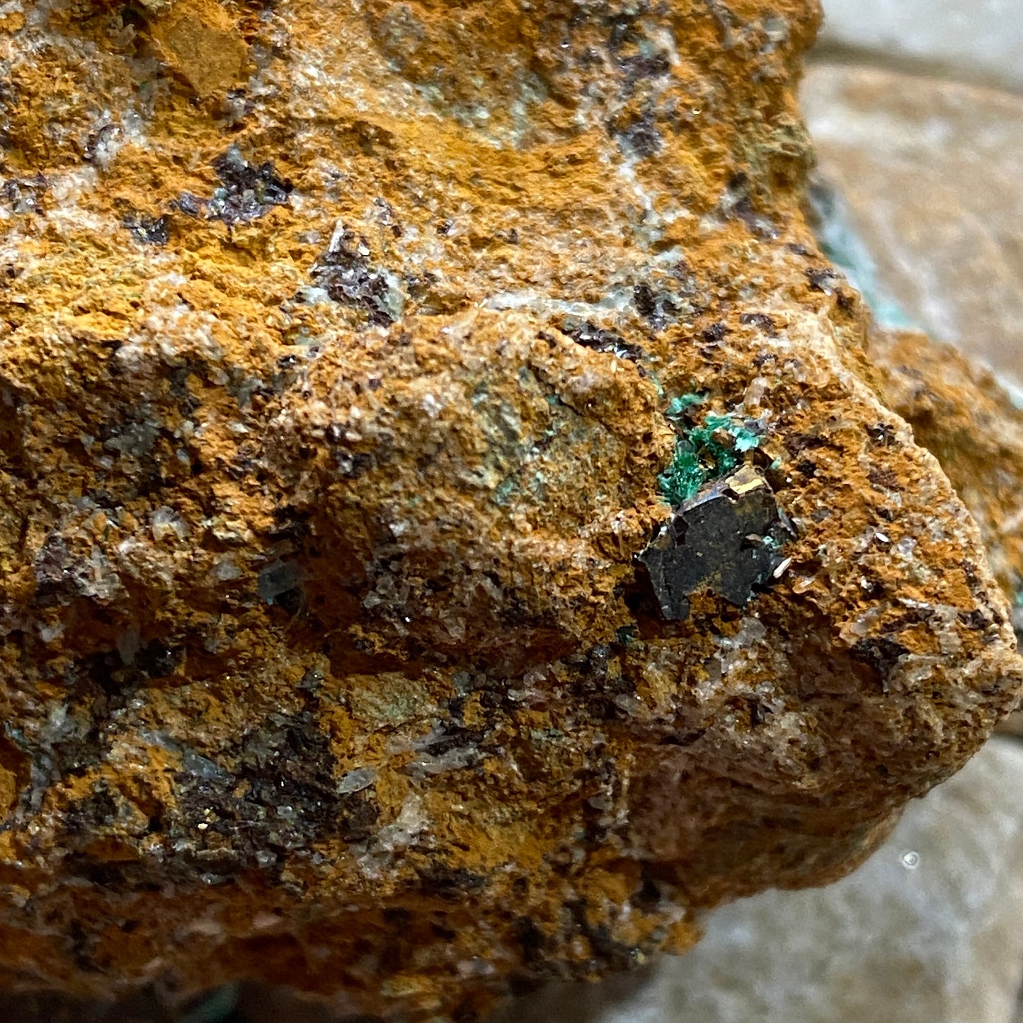 MALACHITE [ETC] - CLIGGA MINE, PERRANZABULOE, CORNWALL  282g MF4157