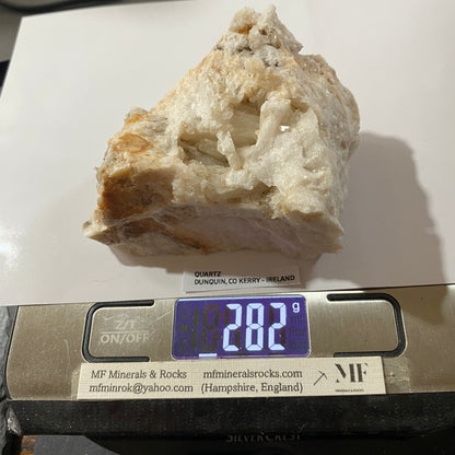 QUARTZ : DUNQUIN, DINGLE, CO KERRY, IRELAND. 282g. MF5089